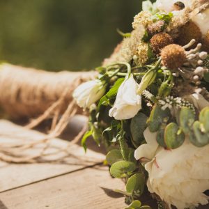 Garden wedding tips and tricks
